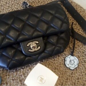 CHANEL UNIFORM Black Quilted Leather Bag IN GREAT CONDITION